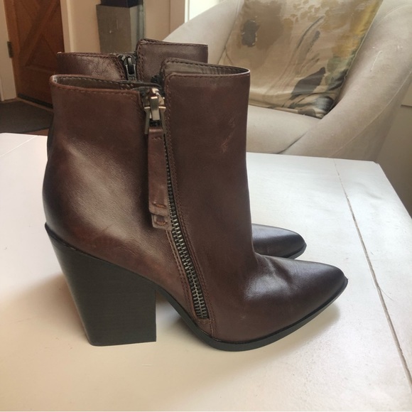 Naturalizer Rooney brown leather pointed toe ankle booties | Sz 9 - Picture 5 of 11